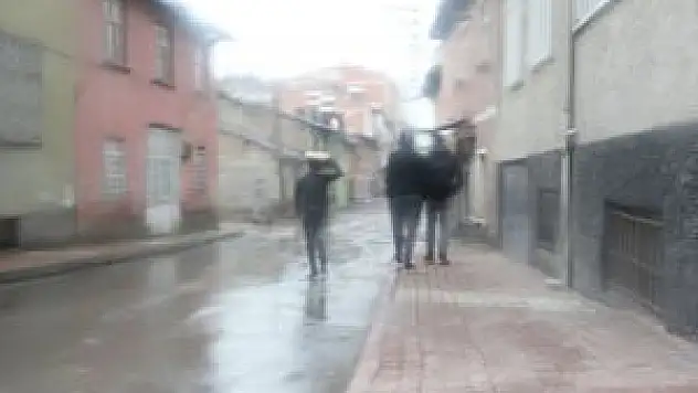 Elazığ'da Sağanak Etkili Oldu