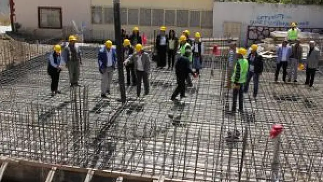 Başkale'de 'Kadın İş Hanı'nın Temelleri Atıldı
