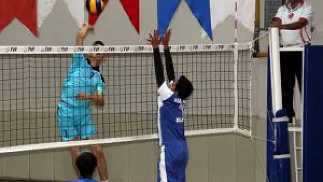 Voleybol: Küçükler Grup Müsabakaları