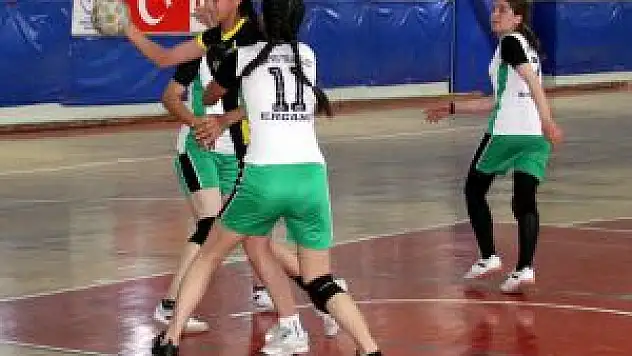 Hentbol: Yıldızlar Grup Müsabakaları