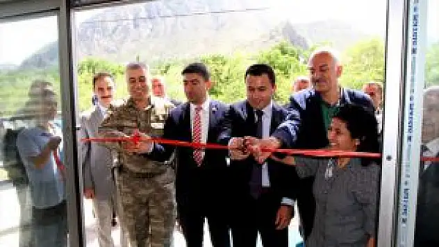 Uzundere'de Seramik Sergisi Açıldı