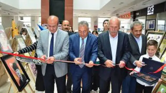 Köy Okulu Öğrencilerinden Resim Sergisi