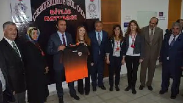 'Çemberimde Gül Oya' Projesi