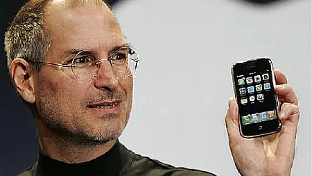 İphone 350 yıl önce mi icat edildi?İşte cevabı!