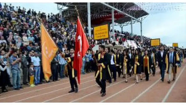 İnönü Üniversitesinde Mezuniyet Töreni