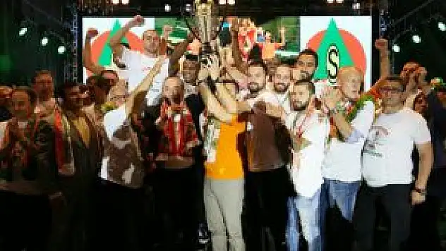 Albimo Alanyaspor Şampiyonluğu Kutladı