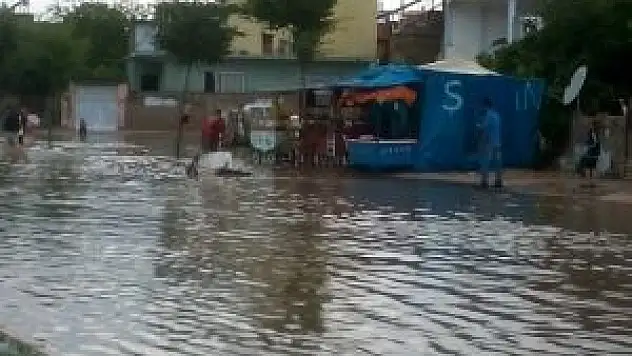 Adana'da Yağmur Etkili Oldu
