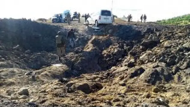 Ak Parti Kulp İlçe Başkanı: 30 Tonluk Bomba Patlatıldı