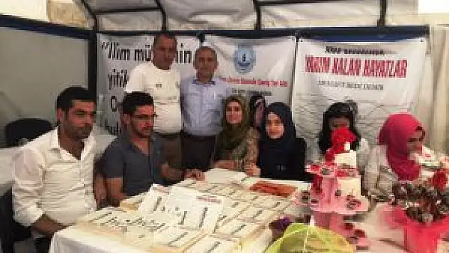 Suriyeli Kursiyerlerin Yaşam Hikayeleri Bu Kitapta