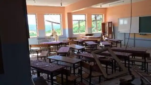 Patlama Okulu Harabeye Çevirdi