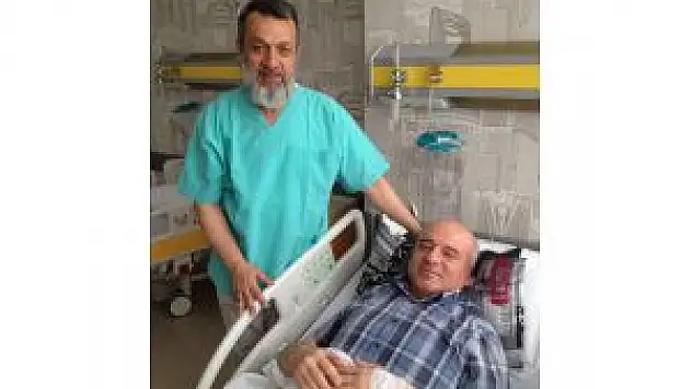 Ağrı Şikayetiyle Geldi, Safra Kesesinin Taşla Dolu Olduğu Tespit Edildi