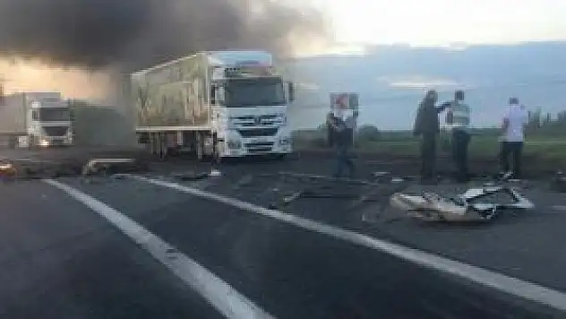 Iğdır'da Tır İle Minibüs Çarpıştı: 1 Ölü, 1 Yaralı