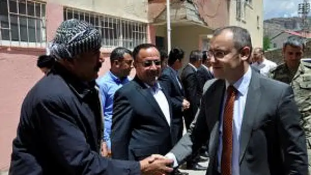 Çukurca'da Yıl Sonu Sergisi