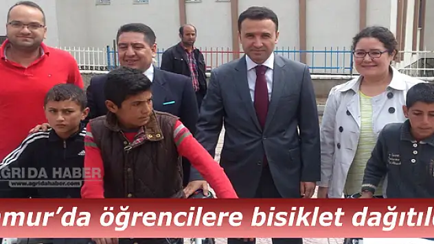 Hamur'da Öğrencilere Bisiklet Dağıtıldı