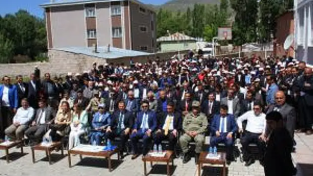 Muradiye'de 'Mutlu Toplum Umutlu Gençlik Merkezi' Açılışı