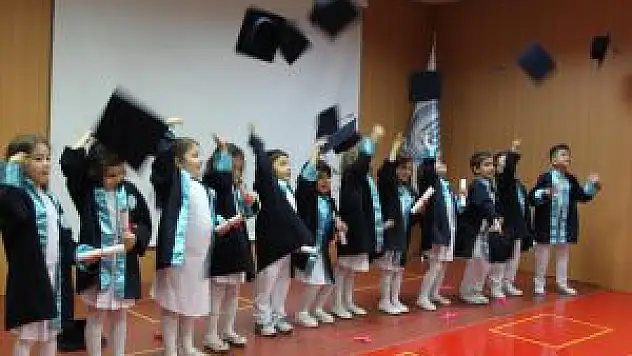 Beü'de Yıl Sonu Gösterisi Ve Mezuniyet Töreni
