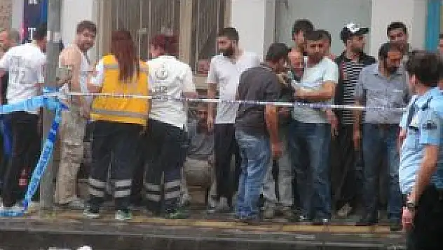 İski Kamyonu Yaşlı Adamı Ezdi