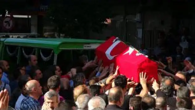 Patlamada Ölen Tekin Çifti, Son Yolculuklarına Uğurlandı