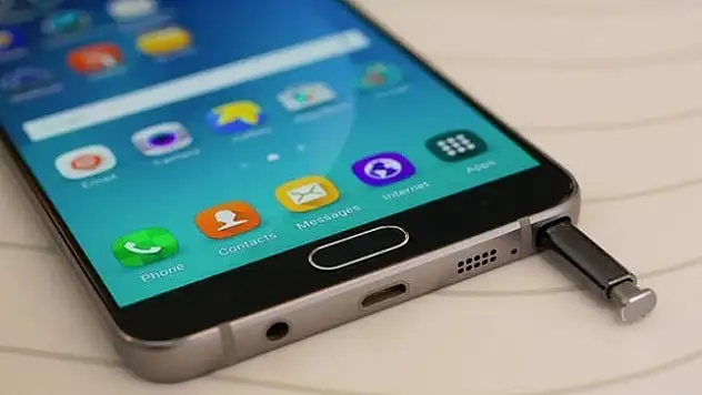 Galaxy Note 6 ve Galaxy Note 7 çıkıyor