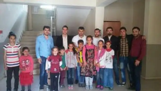 Bitlis'te 'Bir Kitap Bin Sevgi' Kampanyası