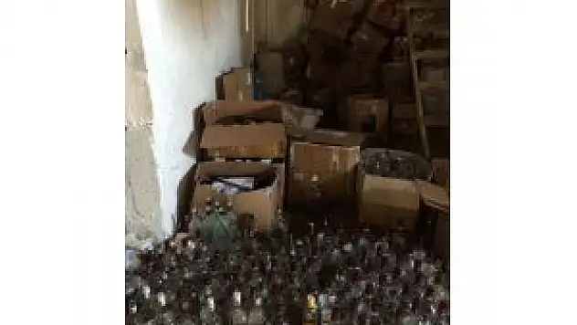 İstanbul'da Kaçak Mallara Polis Engeli