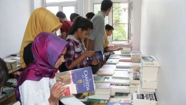 'Okuyorum Bingöl'de Aydınlık Bir Gelecek Kuruyorum' Projesi