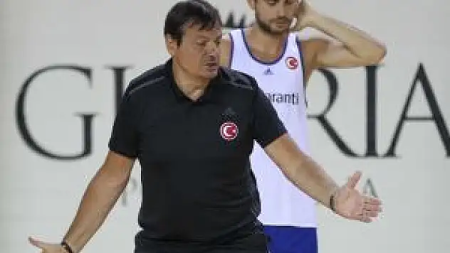 Ergin Ataman: Fransa'yı Yenebileceğimizi Düşünüyorum