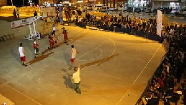 Hakkari'de '3x3 Streetball Turnuvası'
