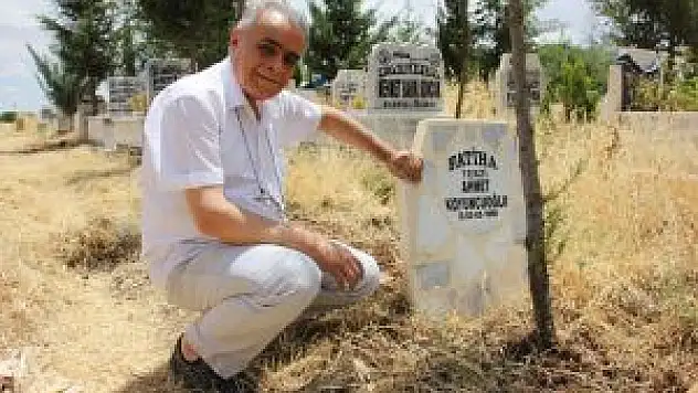 İki Aylık Ömrü Kaldığını Öğrenince Mezarını Yaptırdı