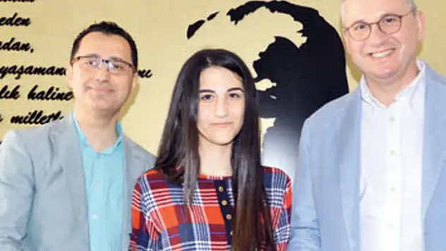 Yapay kalpli Pelin