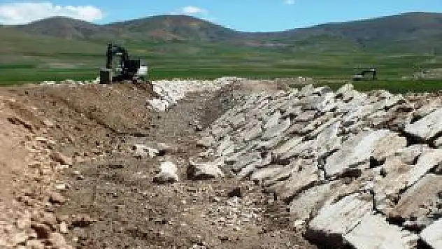 Çaldıran'da Dere Islah Çalışmaları