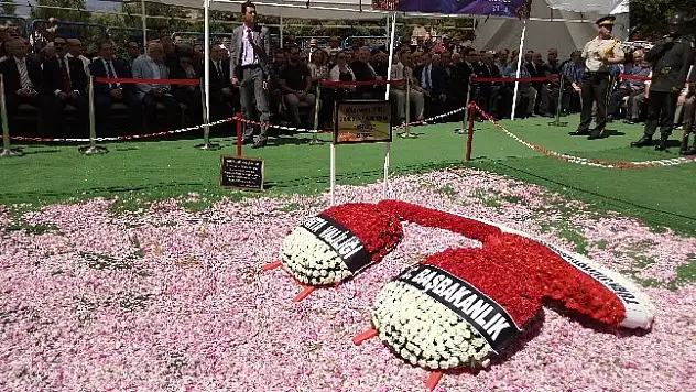 Demirel Mezarı Anıldı