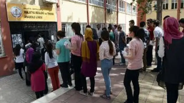 Lys-1 Matematik Sınavı Malatya'da Yapıldı