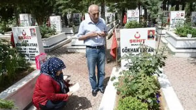 Malatya'daki Şehitliğe Babalar Günü Ziyaretleri