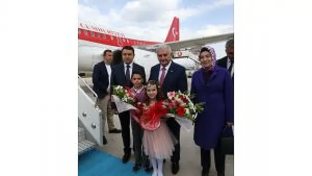 Başbakan Yıldırım, Ağrı Valiliğini Ziyaret Etti