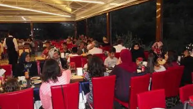 Keban'da Yetim Çocuklar İçin İftar