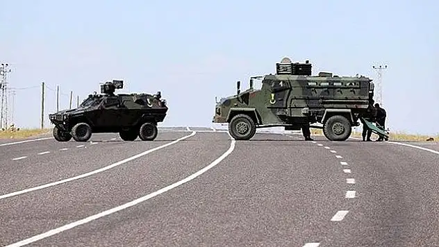 Şemdinli'de askeri araca roketatarlı saldırı