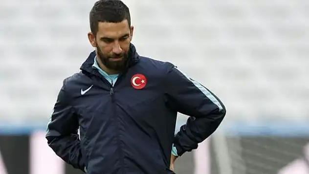 ilk elenen Barcelonalı Arda Turan