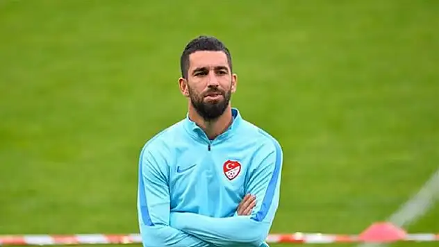 Arda Turandan veda gibi mesaj?