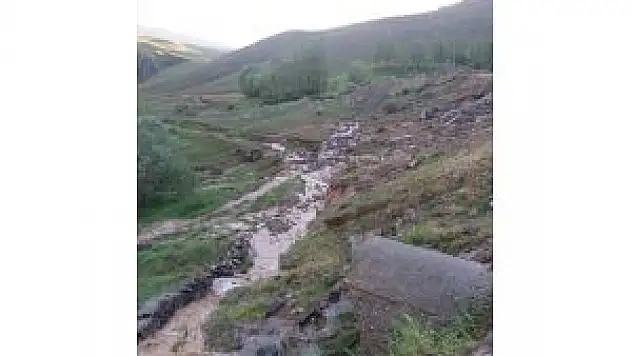 Kars'ta Şiddetli Yağmur Ve Heyelan
