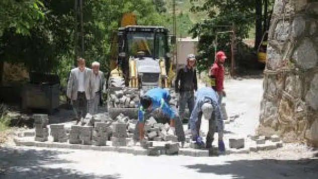 'Ana Arterlere Asfalt, Ara Sokaklara Parke' Projesi