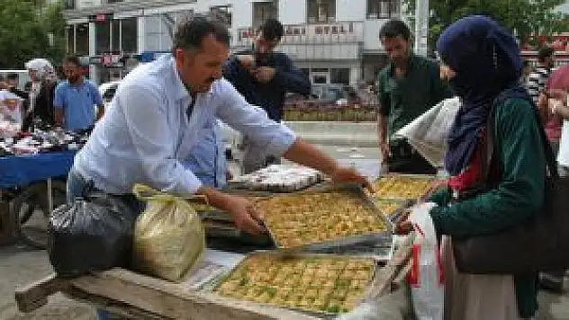 Ağrı'da Bayram Alışverişi Yoğunluğu