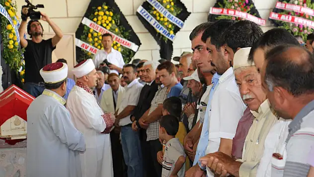 Kalp Krizi Geçirerek Hayatını Kaybeden Uzman Çavuş Toprağa Verildi