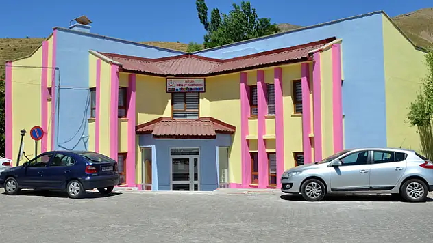 Hastanede Bünyesinde Açılan Otel Konforunda Kreş