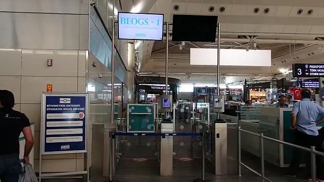 Havalimanında Biyometrik Kontrol Noktası Kapatıldı