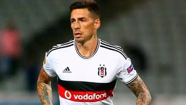 Jose Sosa Pazarlığı Kızışıyor