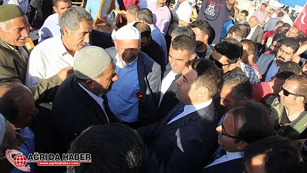 Vali Işın Halka Hitap Etti