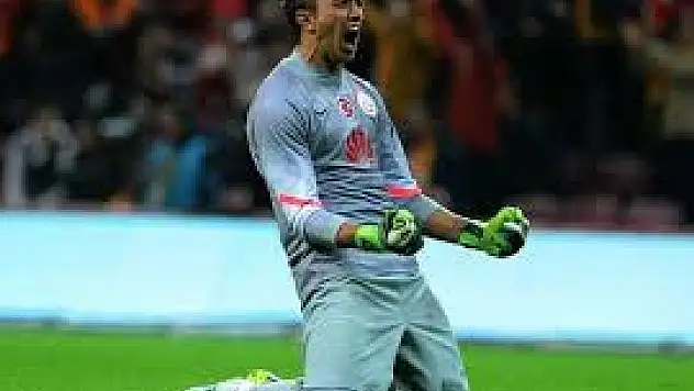 Muslera:İki Rekorum Birden Var