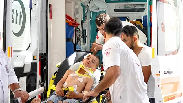 Tunceli'de Otomobil Şarampole Devrildi: 9 Yaralı