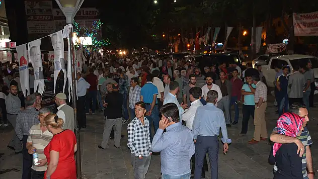 Bitlis'te Demokrasi Nöbeti Sürüyor